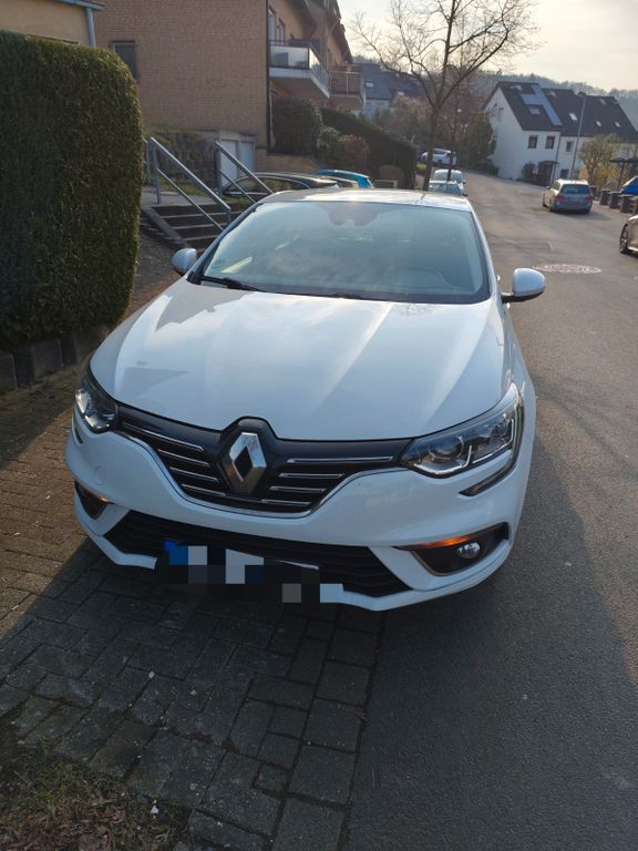 Bild des Angebotes Renault Megane ENERGY TCe 130 Bose Edition Bose Edition