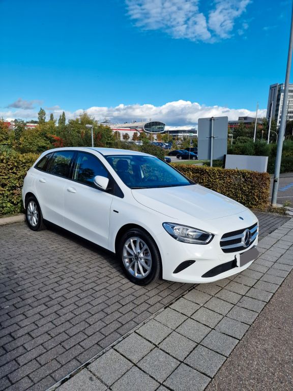 Bild des Angebotes Mercedes-Benz B 250 e DCT Plug-in Hybrid - Unfallfrei