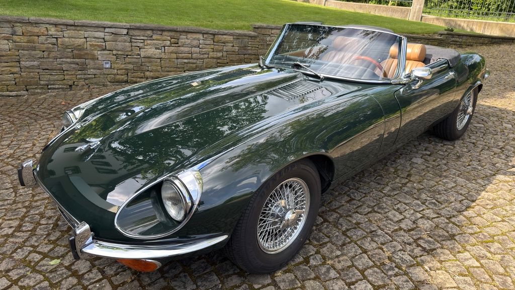 Jaguar E-TYPE V12 CABRIOLET