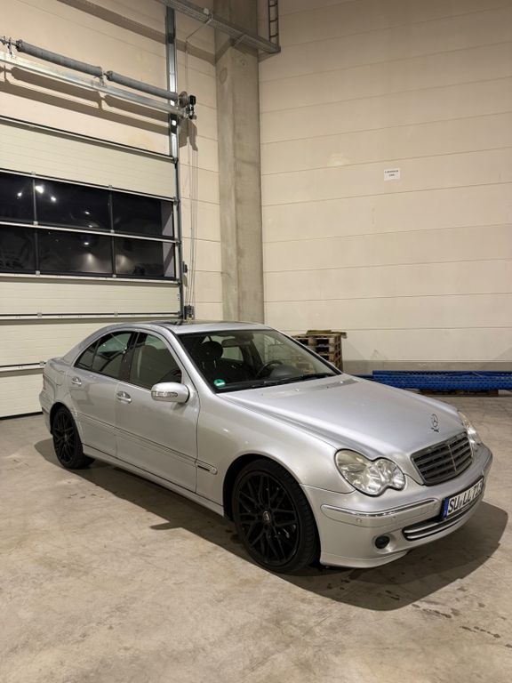 Bild des Angebotes Mercedes-Benz c 200