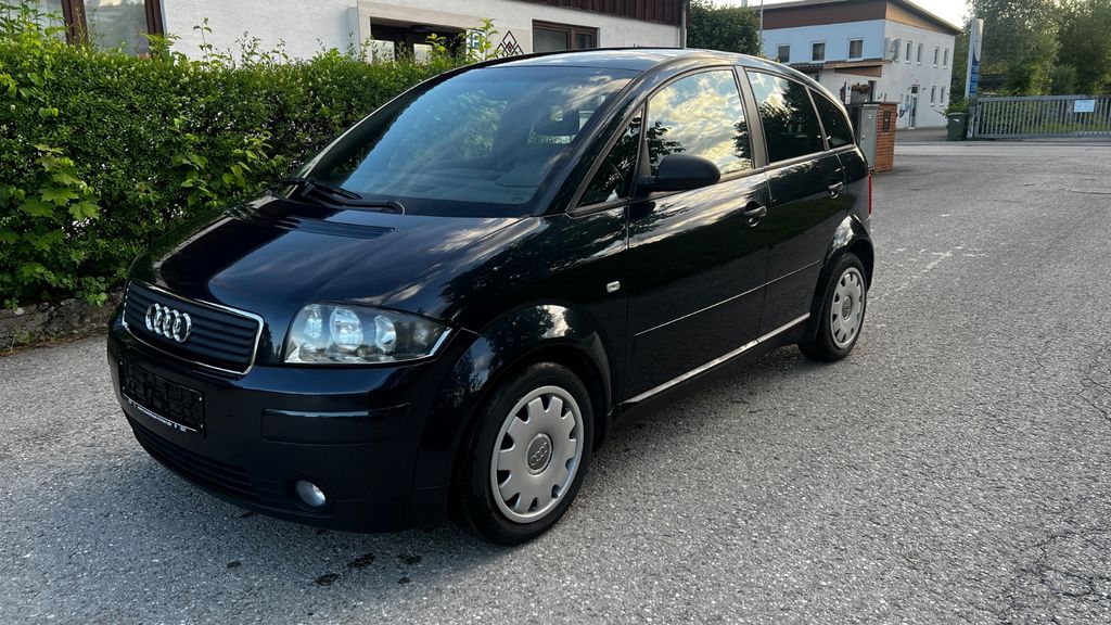Audi A2 1.4 75 PS Kobaltblau, OSS, Klima, TÜV neu