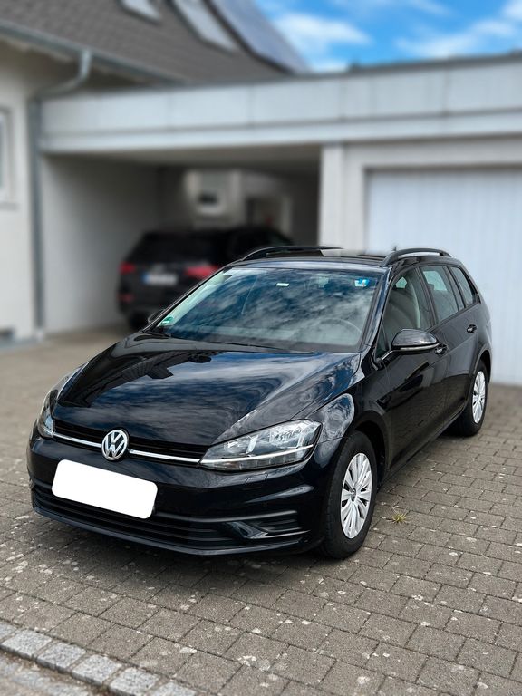 Bild des Angebotes Volkswagen Golf 1.6 TDI SCR Trendline Variant Trendline
