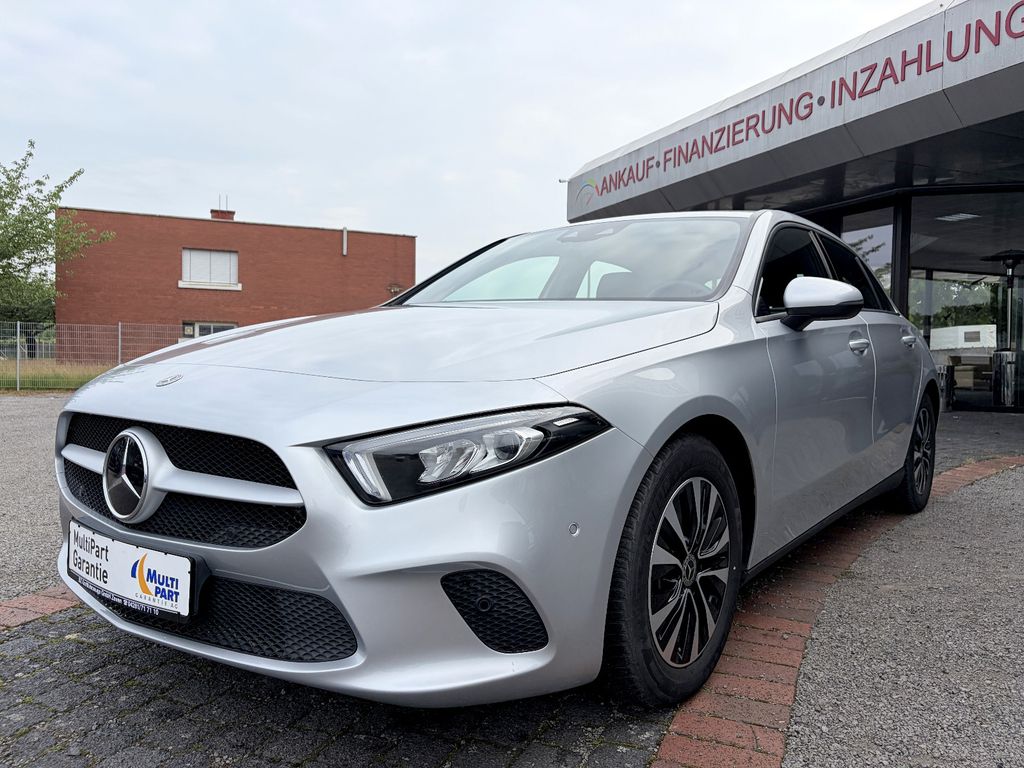 Bild des Angebotes Mercedes-Benz A 200d LED NAVI AHK SHZG PDC DSG