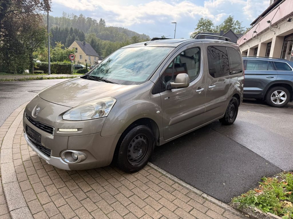 Bild des Angebotes Peugeot Partner Tepee 1.6 1.Hand,Klima