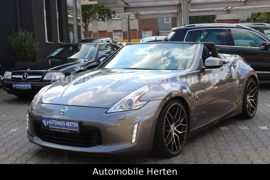Bild des Angebotes Nissan 370 Z Roadster Pack*AUTOMATIK*NAVI*KAMERA*ALU20"