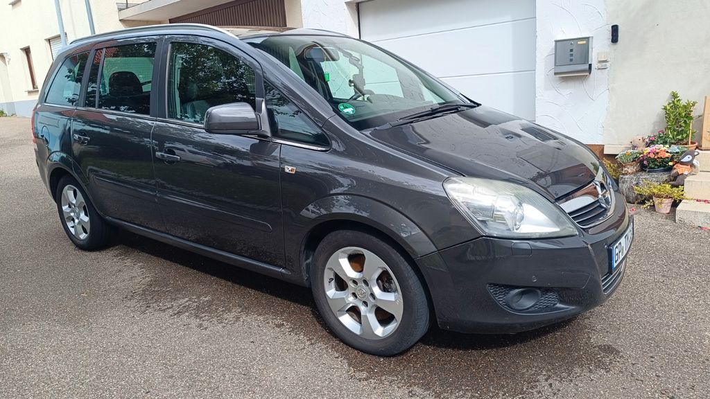 Bild des Angebotes Opel Zafira 1.7 CDTI ecoFLEX Sport 92kW Sport