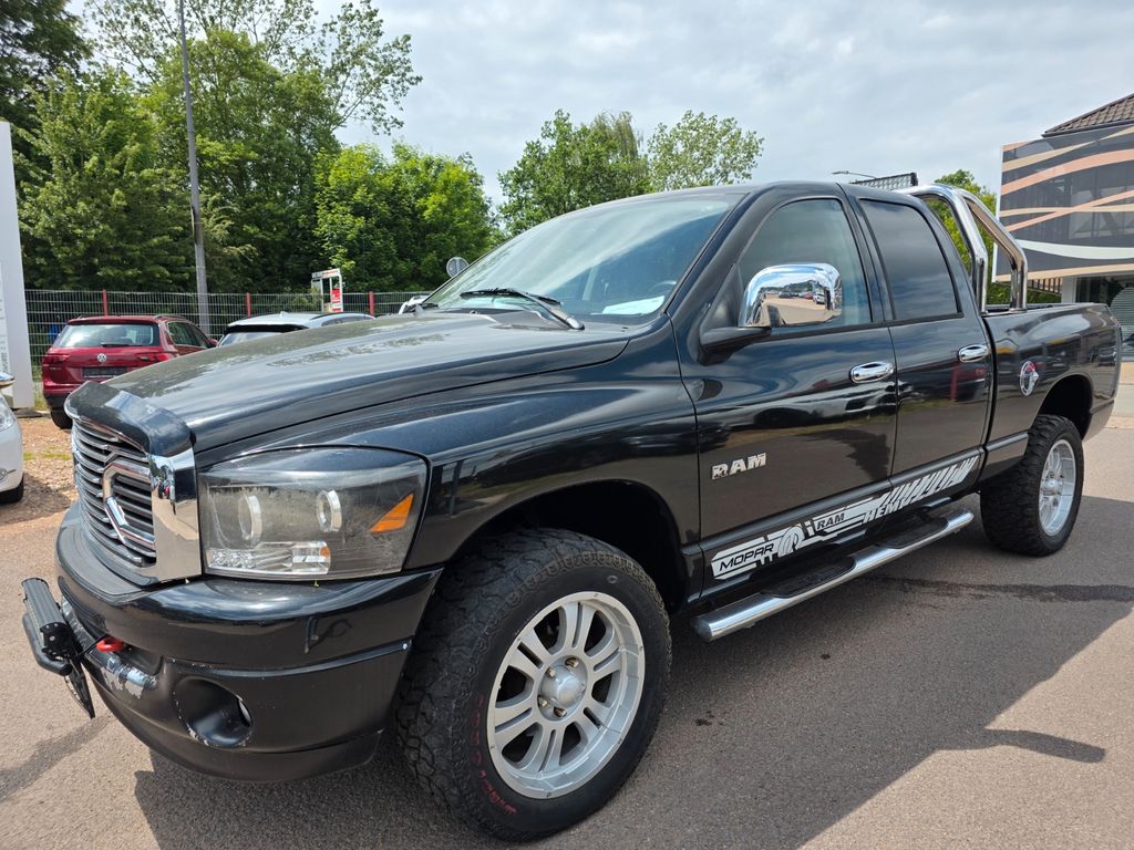 Dodge RAM Pickup 4.7 V8 Sehr gut erhalten