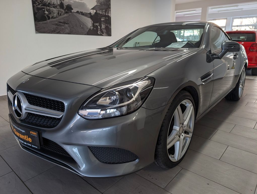 Bild des Angebotes Mercedes-Benz SLC 180 Roadster/Cabrio/Klima/VarioDach/Wenig km