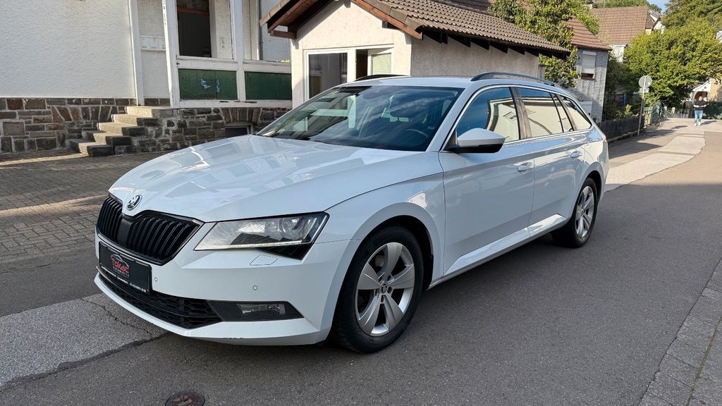 Bild des Angebotes Skoda Superb 2.0 Tdi Combi Style*ACC*XENON*NAVI*AHK*