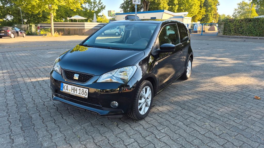 Bild des Angebotes Seat Mii 1.0 55kW Chic Beats Panoramadach Klimaautom.