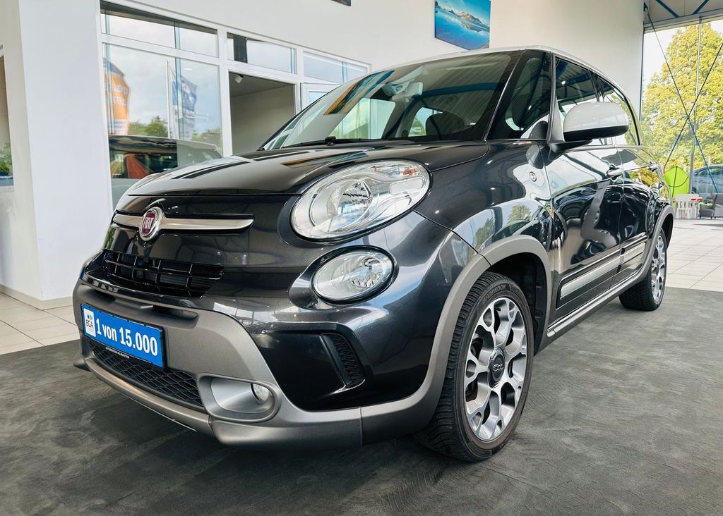 Bild des Angebotes Fiat 500L Trekking 1.4 Navi Klimaaut. PDC Allwetter