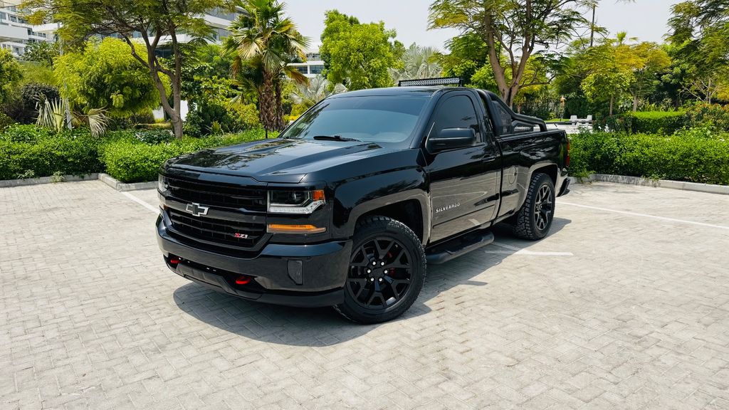 Bild des Angebotes Chevrolet Z71*NIGHT*5,3 V8*4X4*OFFROAD*ROLLBAR*ABDECKUNG*