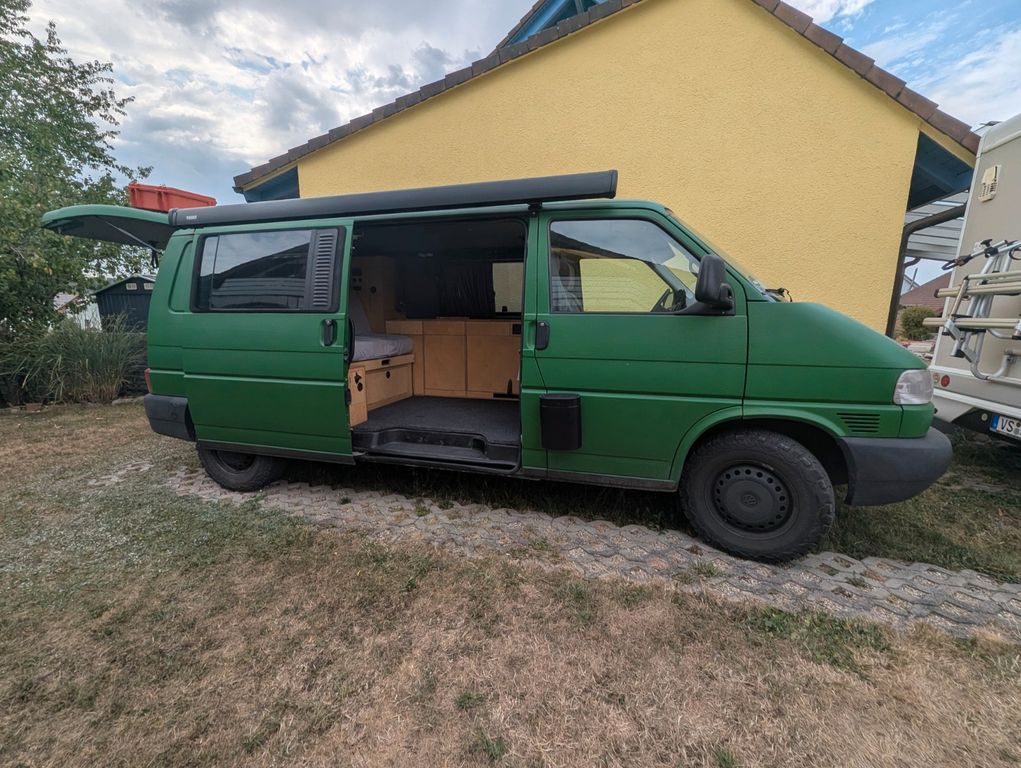 Bild des Angebotes Volkswagen T4 2.5 TDI syncro lang Camper autark reisefertig