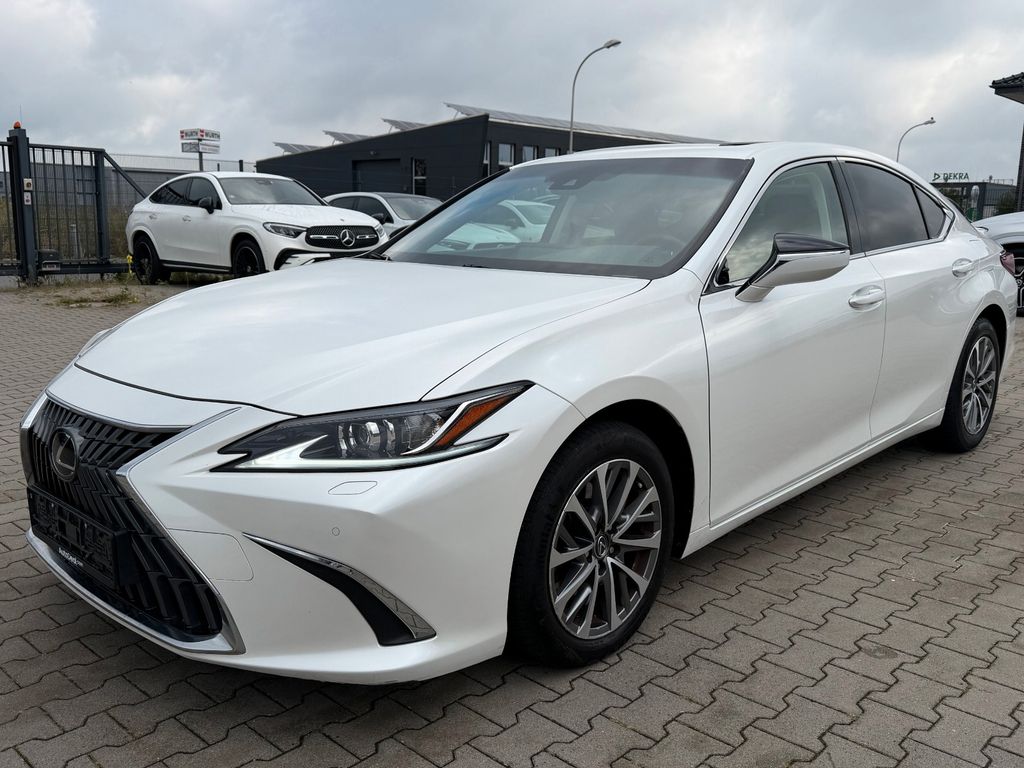 Bild des Angebotes Lexus ES 300h Facelift * Schiebedach * ACC * SHZ