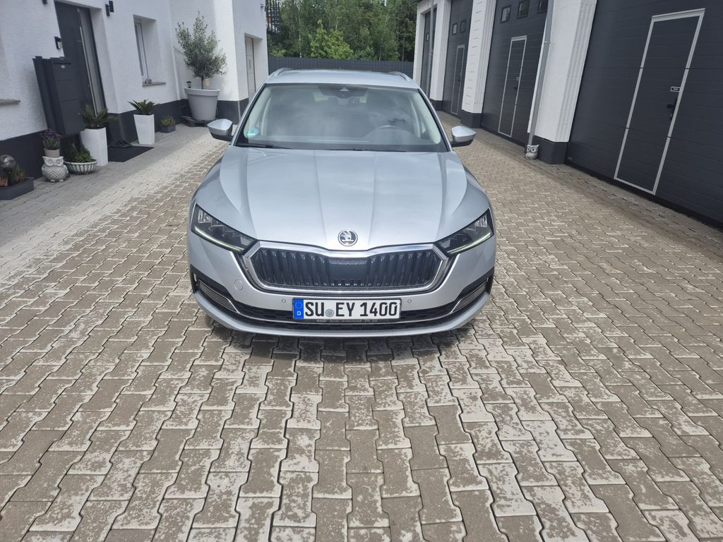 Bild des Angebotes Skoda Octavia 2.0 TDI 110kW DSG Exclusive Combi Ex...
