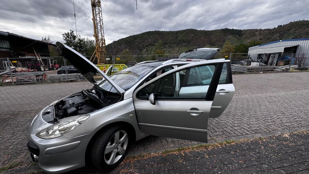 Bild des Angebotes Peugeot 307 Kombi TÜV7-27 Voll KLIMA LEDER PANO NAVI FP!
