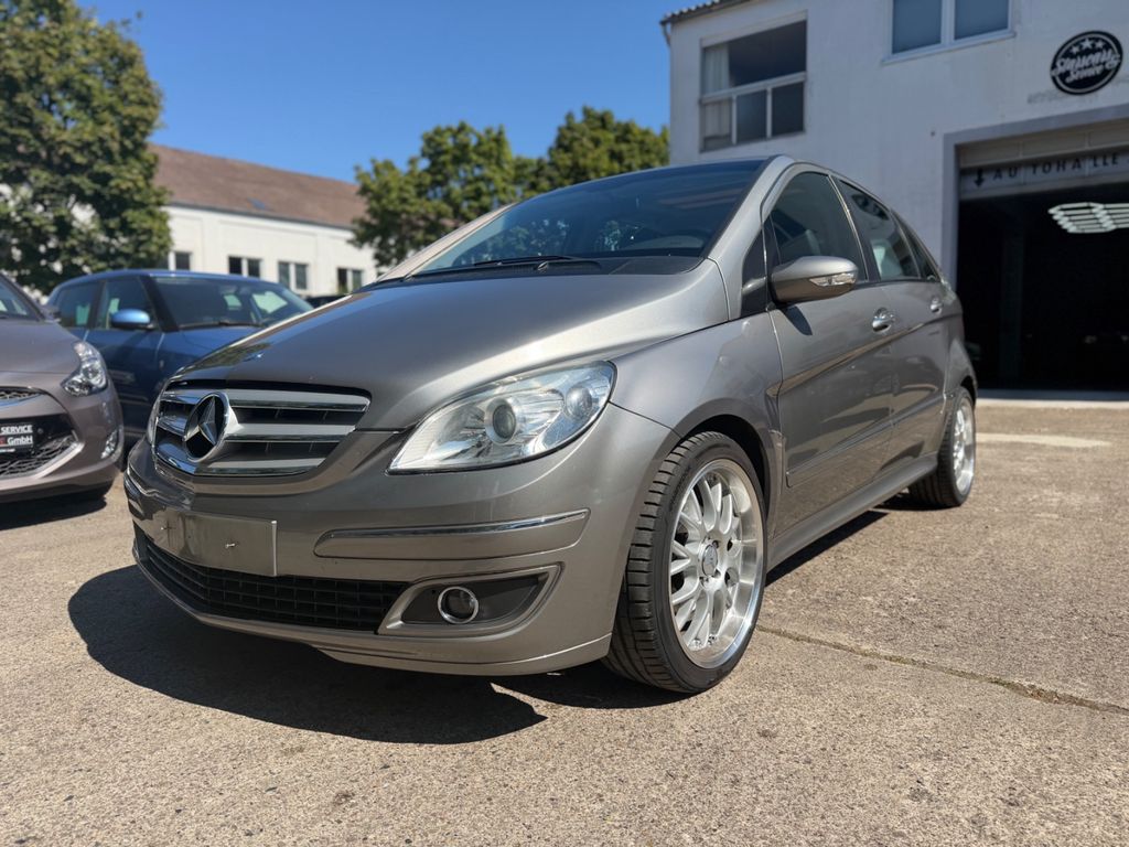 Bild des Angebotes Mercedes-Benz B-180 CDI*SPEZIAL*SPORT*PANO*STANDH.*1.HAND*SHZ*
