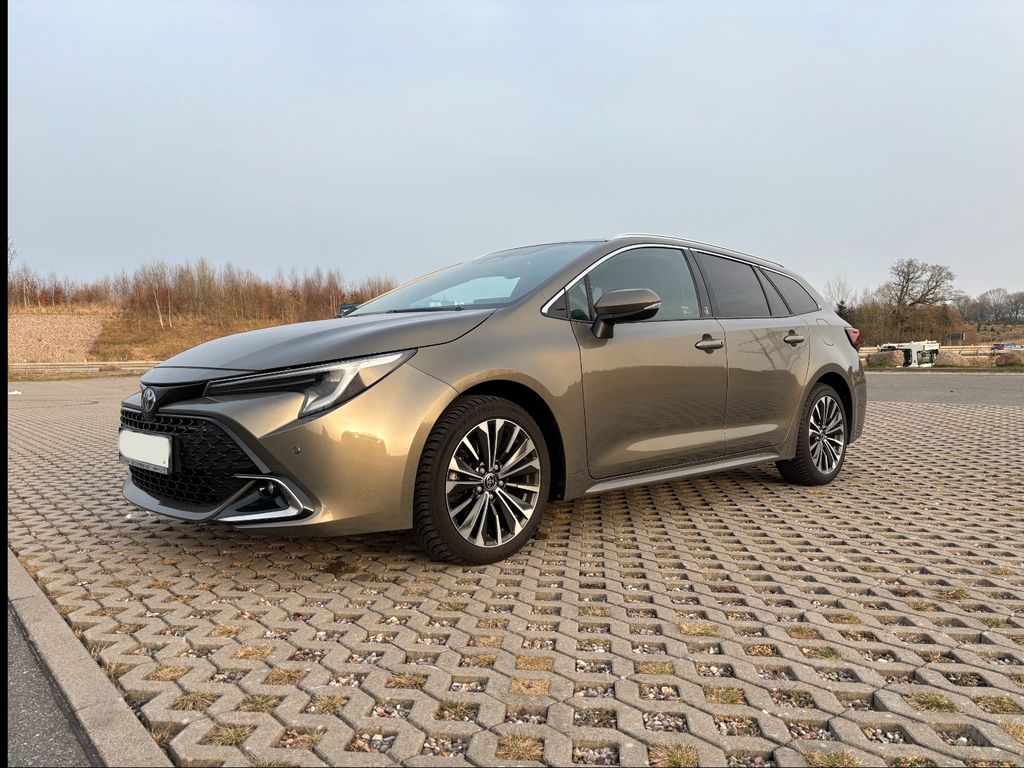 Bild des Angebotes Toyota Corolla 2,0 Hybrid TS Team D+ Technik + Garantie