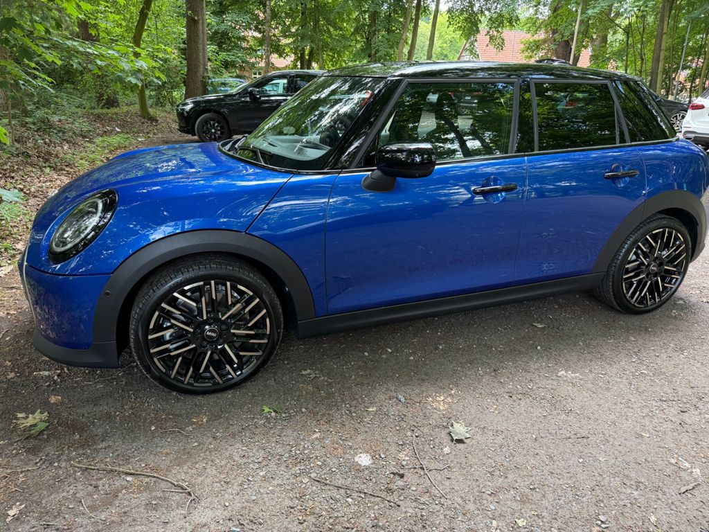 Bild des Angebotes MINI Cooper S 5-Türer | Blazing Blue | XL  Paket