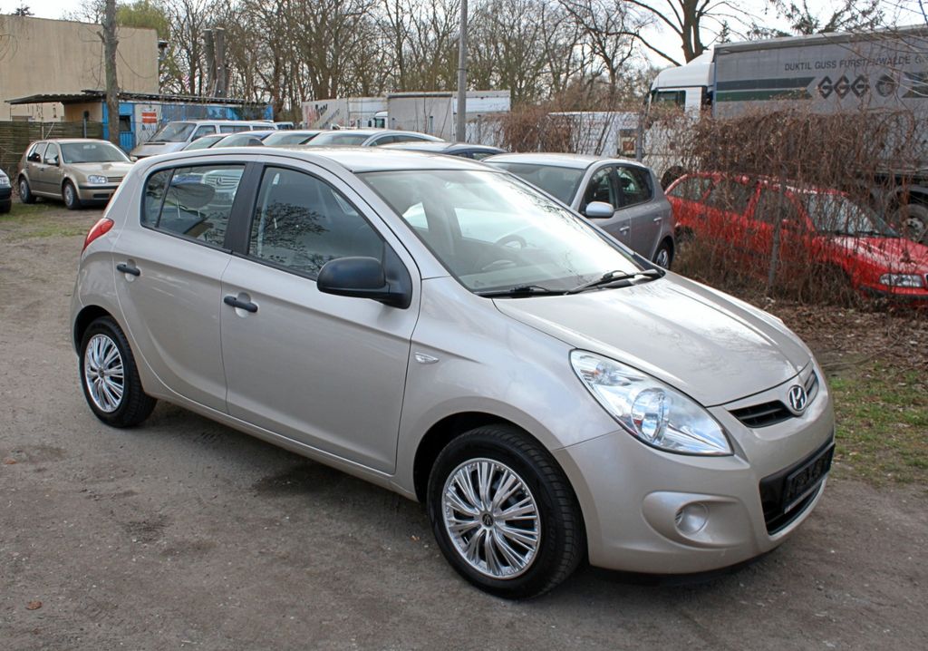 Bild des Angebotes Hyundai i20 Classic / TÜV/AU 03/2028