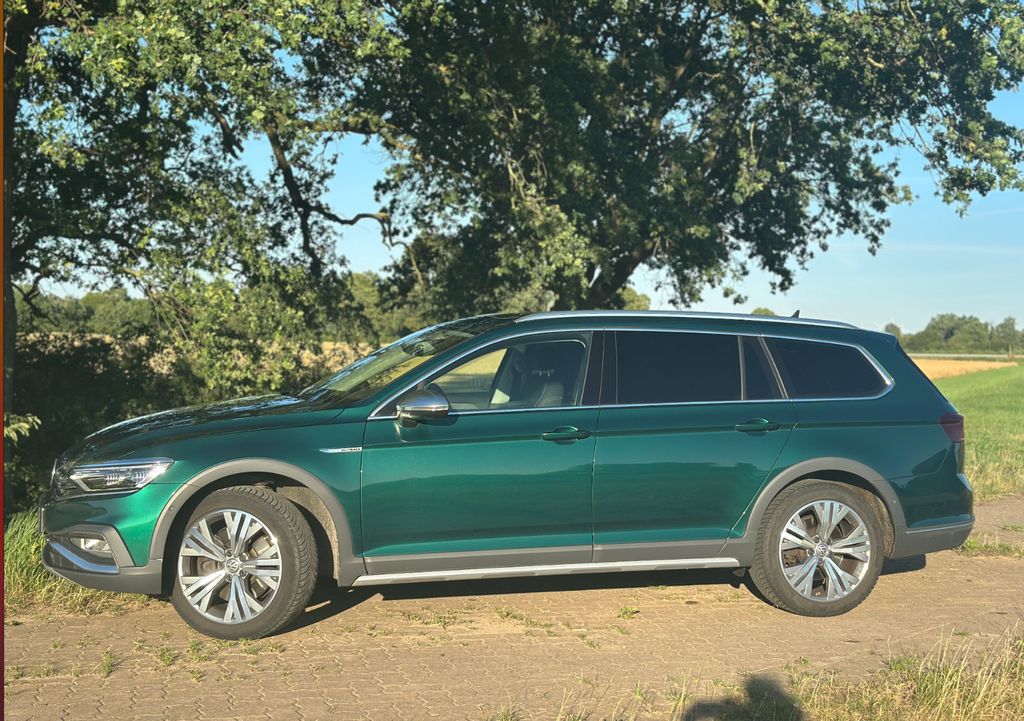 Bild des Angebotes Volkswagen Passat Alltrack 2.0 TDI SCR 176kW DSG 4MOT A...