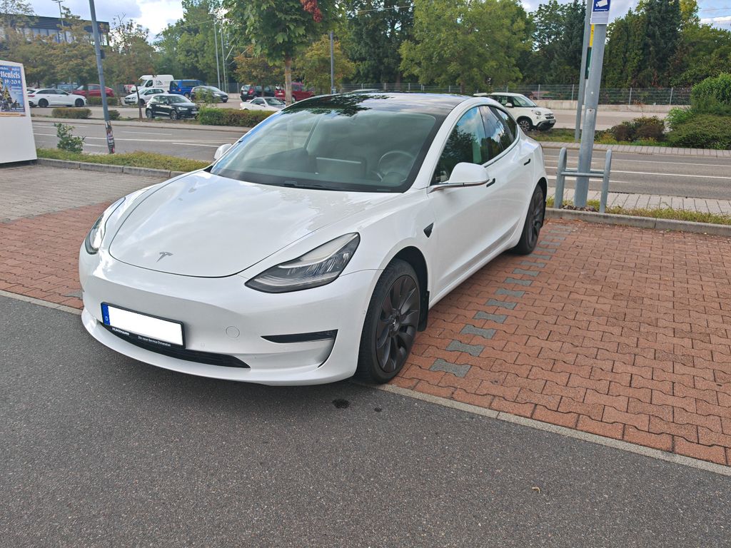 Bild des Angebotes Tesla Model 3 Allradantrieb mit Dualmotor Long Ran...