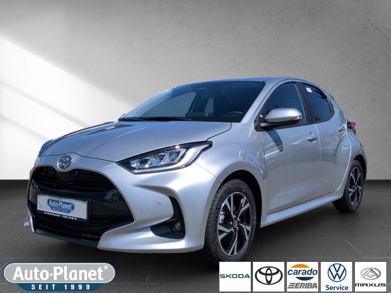 Bild des Angebotes Toyota Yaris 1.5 Hybrid Teamplayer *2xPDC*BLIS*LED*SHZ*