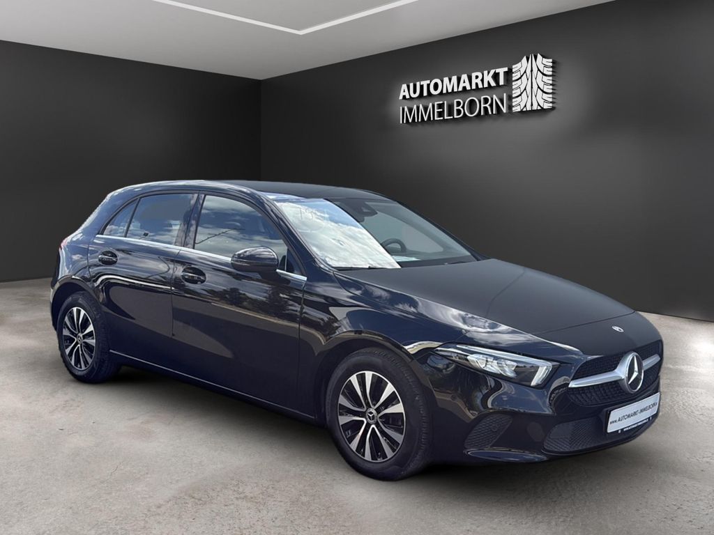 Bild des Angebotes Mercedes-Benz A 180 d Kamera*LED*Navi*DAB*MBUX*TeilLeder*1Hand