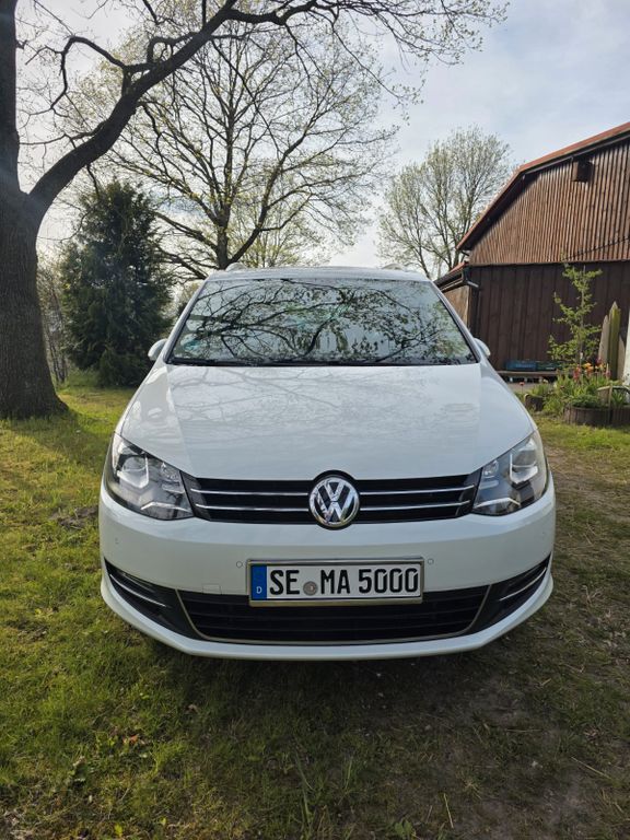Bild des Angebotes Volkswagen Sharan 2.0 TDI SCR 135kW DSG 4MOT BMT Highli...