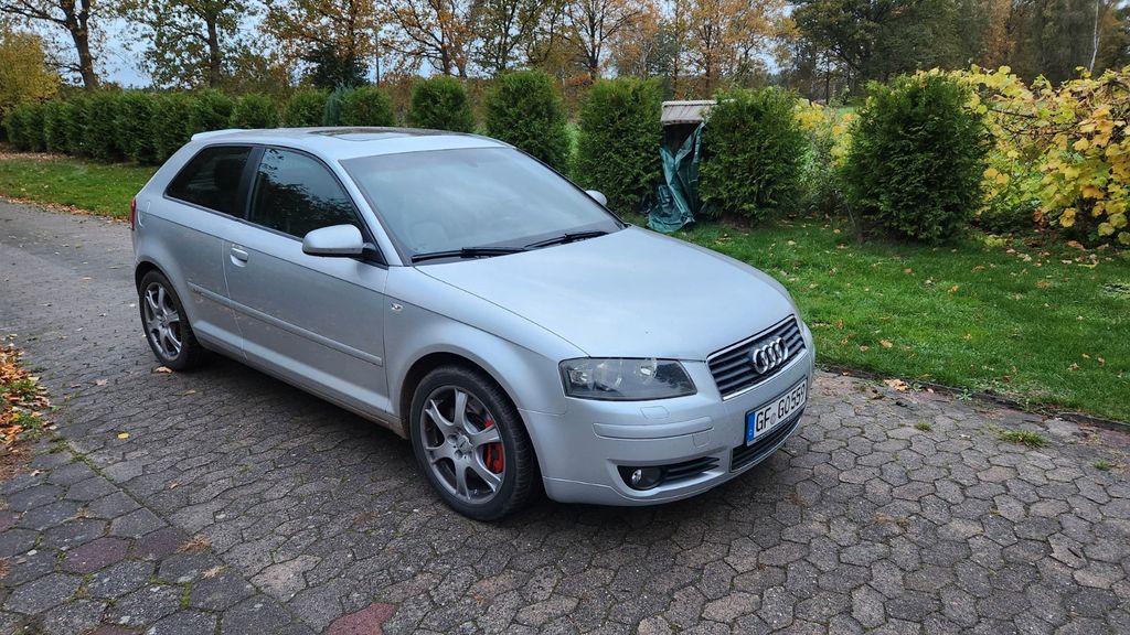 Bild des Angebotes Audi A3 3.2 quattro DSG Ambition Ambition