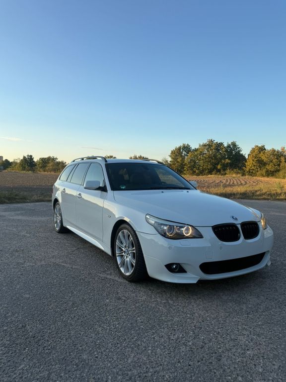 Bild des Angebotes BMW 530d xDrive touring Edition Exclusive Editio...