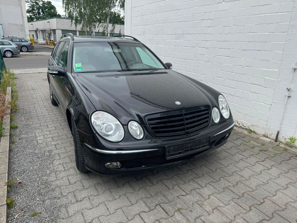 Bild des Angebotes Mercedes-Benz E 320 T ELEGANCE