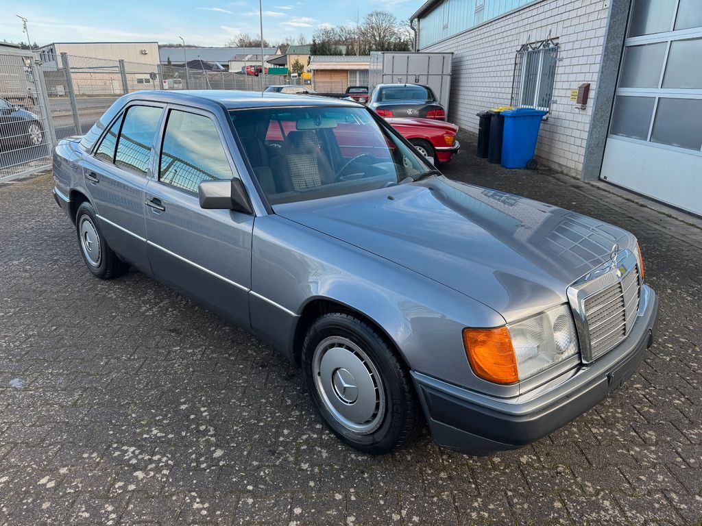 Bild des Angebotes Mercedes-Benz 230E / E230 / W124