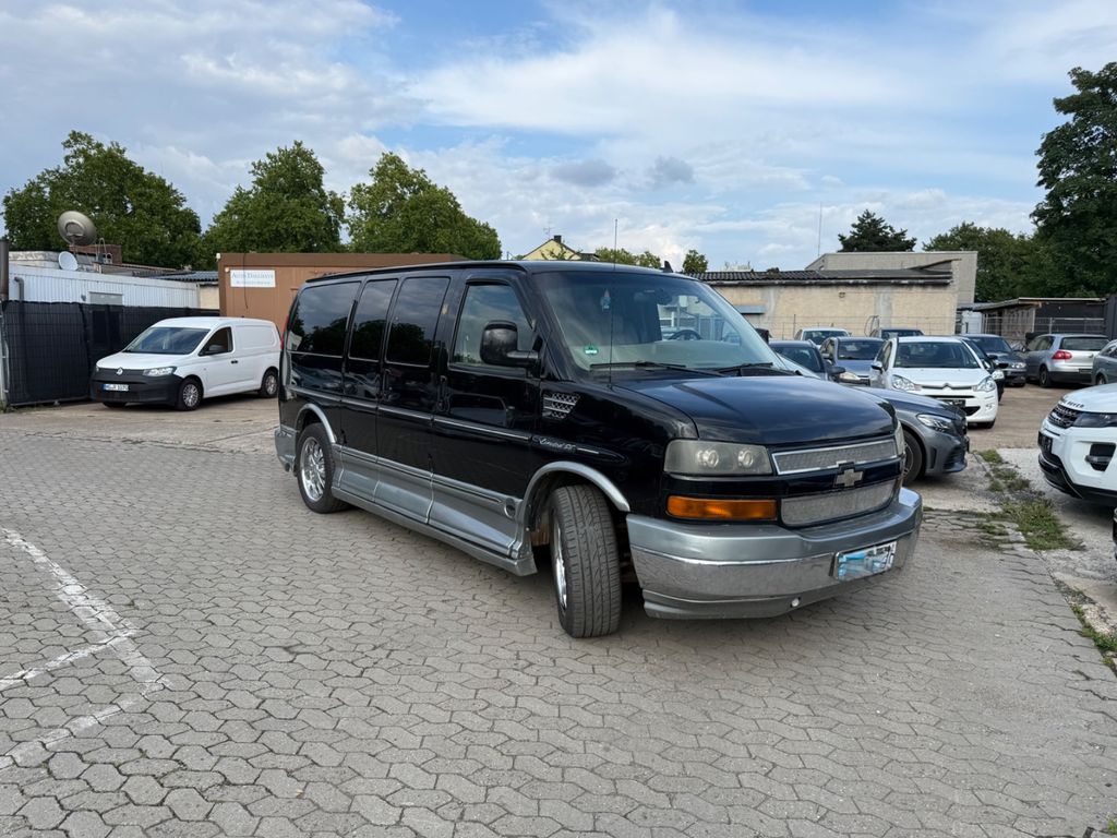 Bild des Angebotes Chevrolet Express Flexfuel AWD LPG 5.3 Neu TÜV