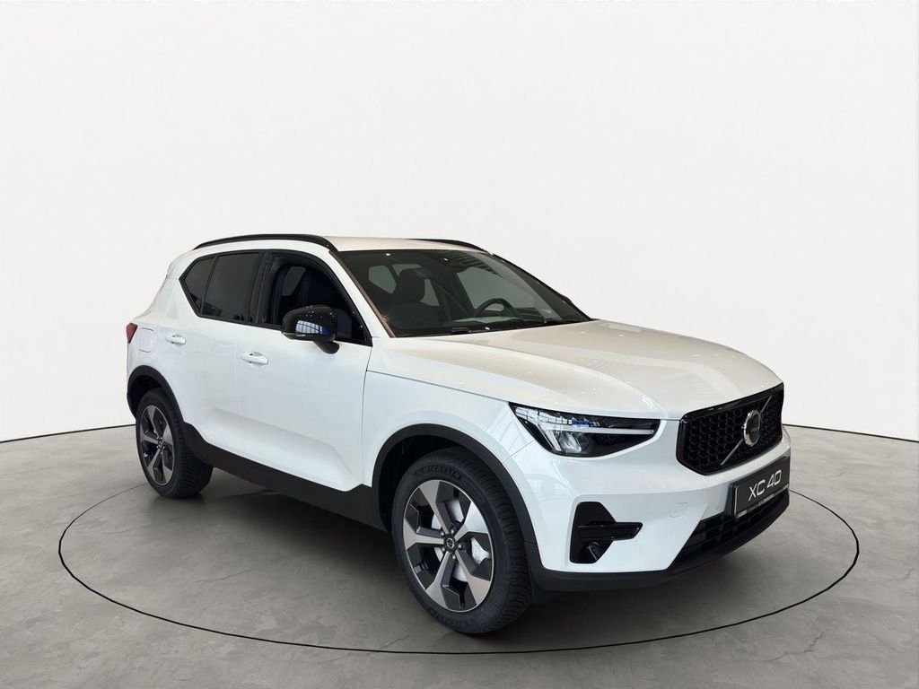 Bild des Angebotes Volvo XC40 B3 Plus Dark H/K FSH LED Ganzjahresreifen