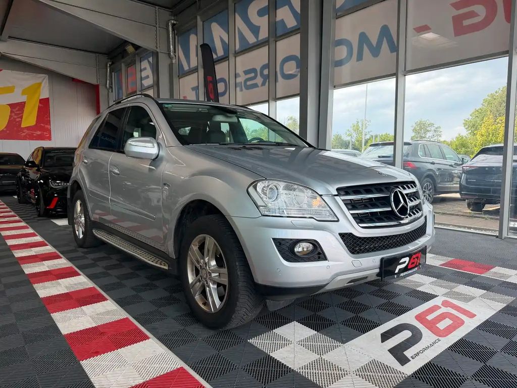 Bild des Angebotes Mercedes-Benz ML 300 CDI BlueEfficiency/ AHK 3,5t/Volleder/