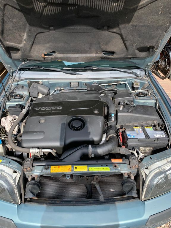 Bild des Angebotes Volvo V40 1.9D -