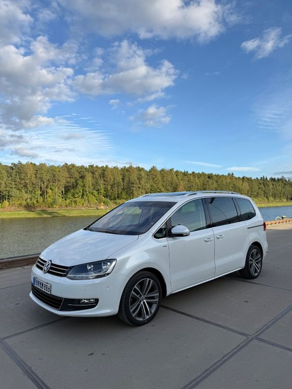 Bild des Angebotes Volkswagen Sharan 2.0 TDI Standhz./Pano/AHK/8-fach/Kd.neu