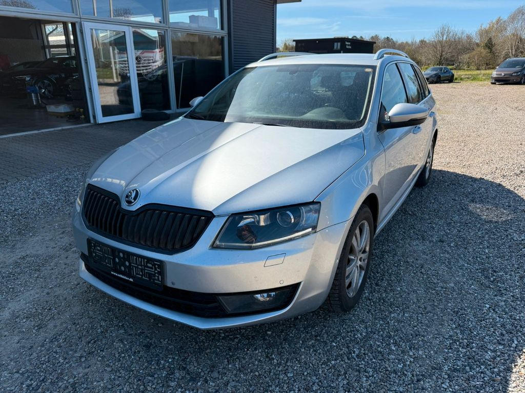 Bild des Angebotes Skoda Octavia Combi Elegance