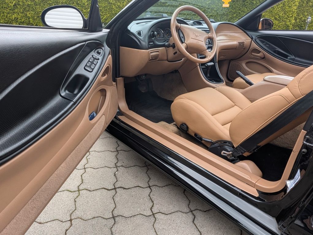 Ford Mustang GT 5.0 V8 SN95 Cabrio