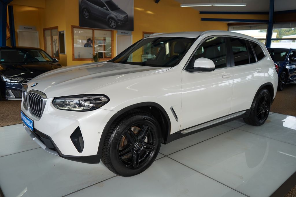 Bild des Angebotes BMW X3 xDrive 30 d AUTOMATIK / XENON / NAVI / LEDER