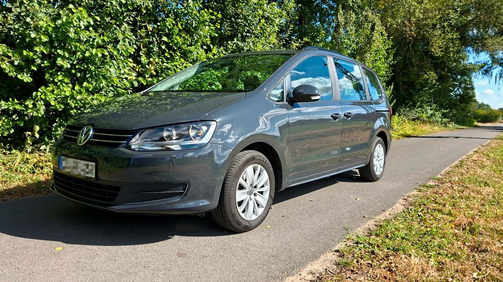 Bild des Angebotes Volkswagen Sharan 2.0 TDI Trendline Navi/Tempomat/PDC/AHK