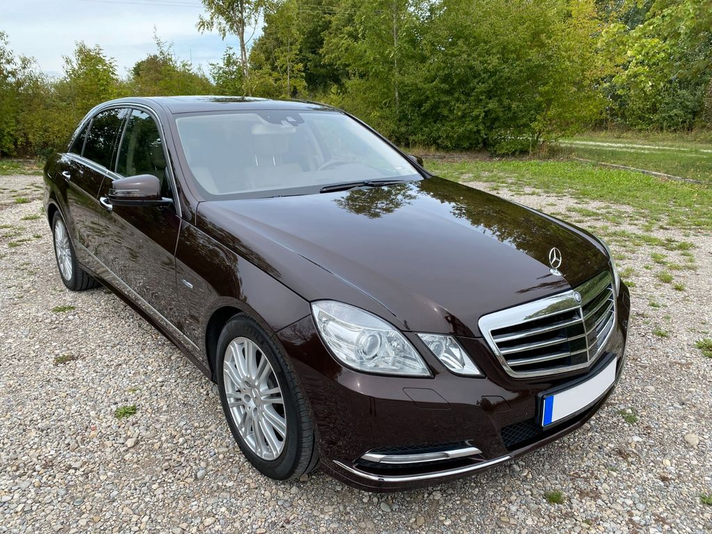 Bild des Angebotes Mercedes-Benz E 250 CDI 4MATIC BlueEFF. AVANTG. Autom. Sta...