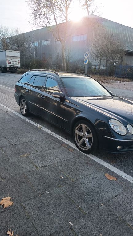 Bild des Angebotes Mercedes-Benz E 200 KOMPRESSOR T Classic