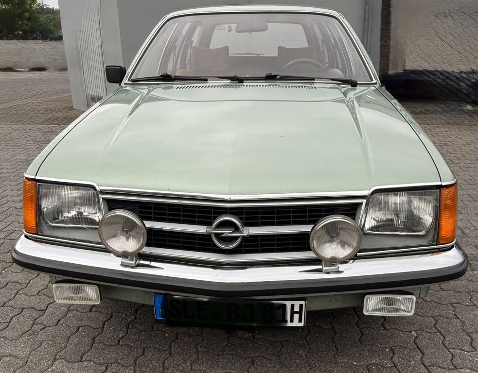 Opel Commodore