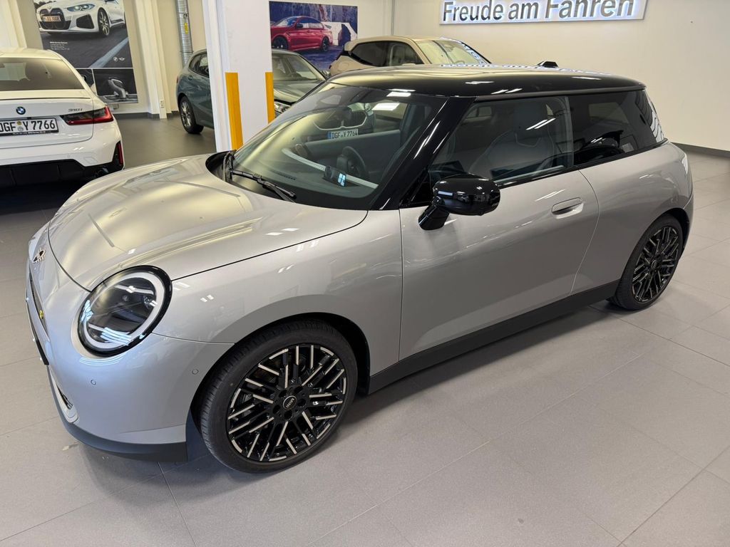 Bild des Angebotes MINI Cooper SE , 4.900 km, XL-Paket, Favoured Trimm