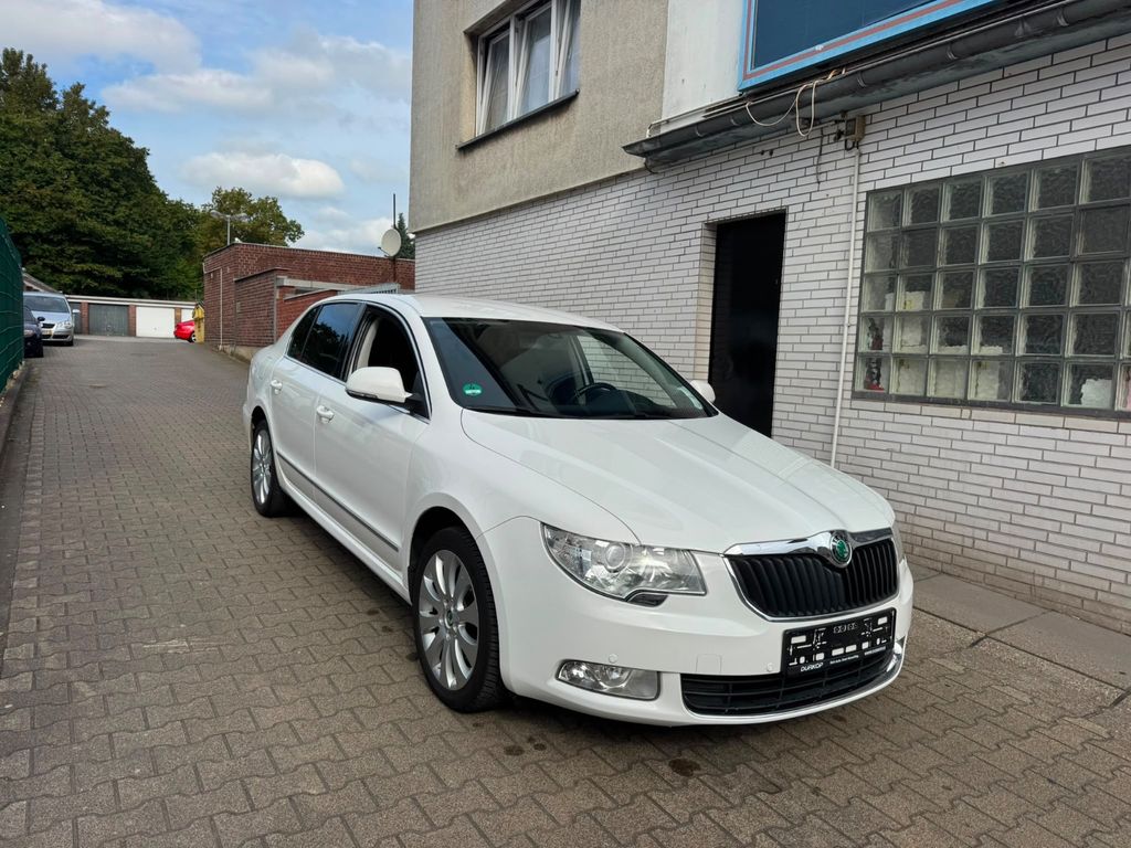 Bild des Angebotes Skoda Superb Elegance TÜV NEU*S.HEFT