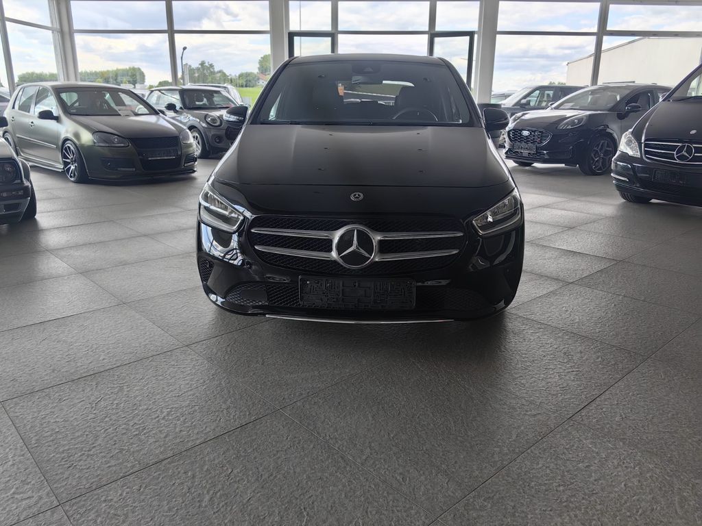 Bild des Angebotes Mercedes-Benz B 180 d *NAVI*VOLLAUSSTATTUNG*