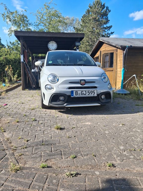 Bild des Angebotes Abarth 595 Esseesse 180 PS | Akrapovič | Sabe