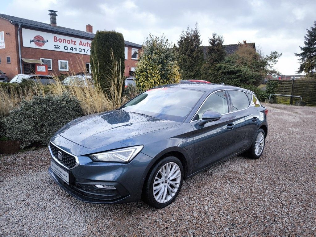 Bild des Angebotes Seat Leon 1.4 e-Hybrid DSG Xcellence*APP,Kamera,LED*